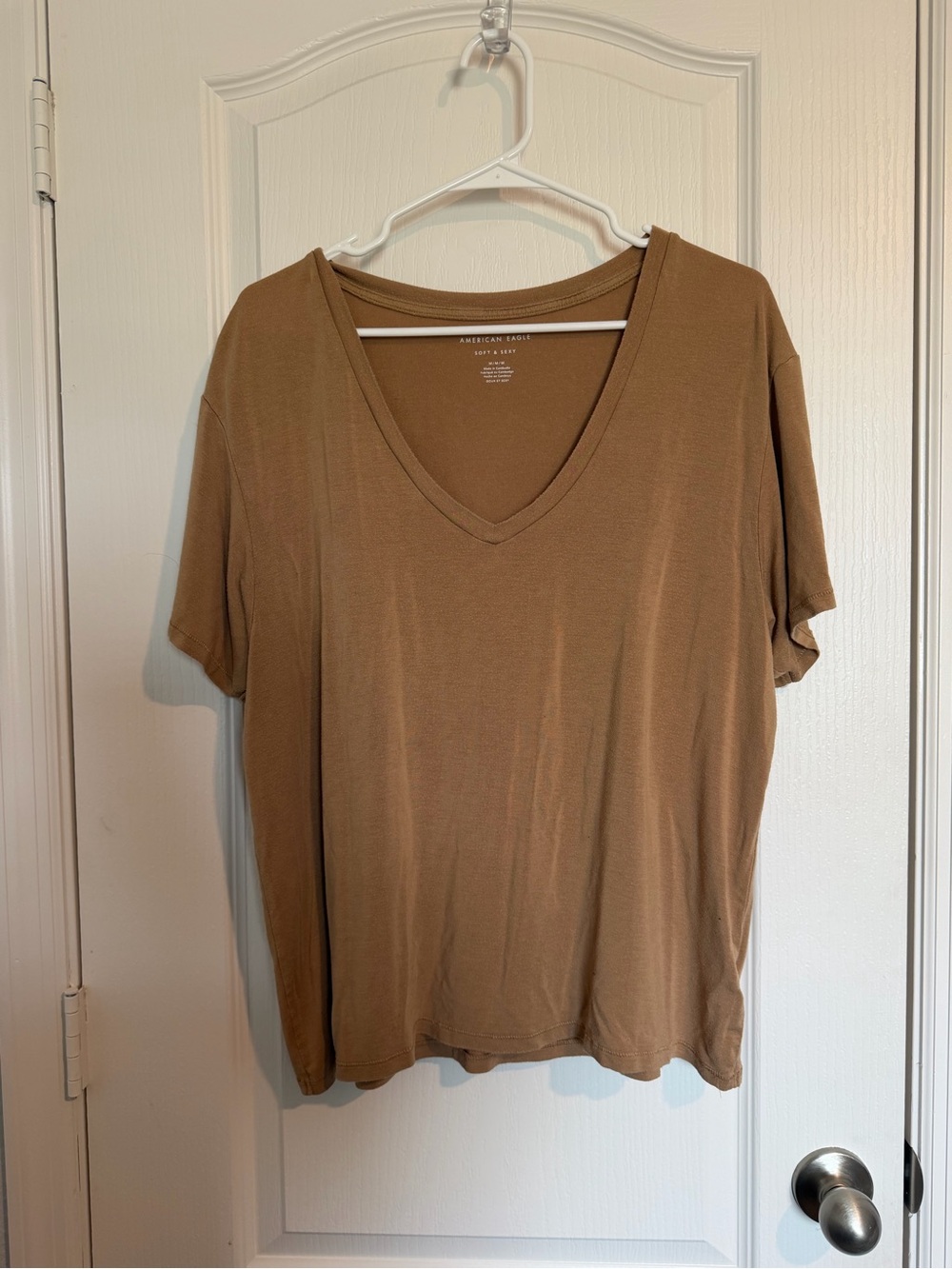 American Eagle soft and sexy tee